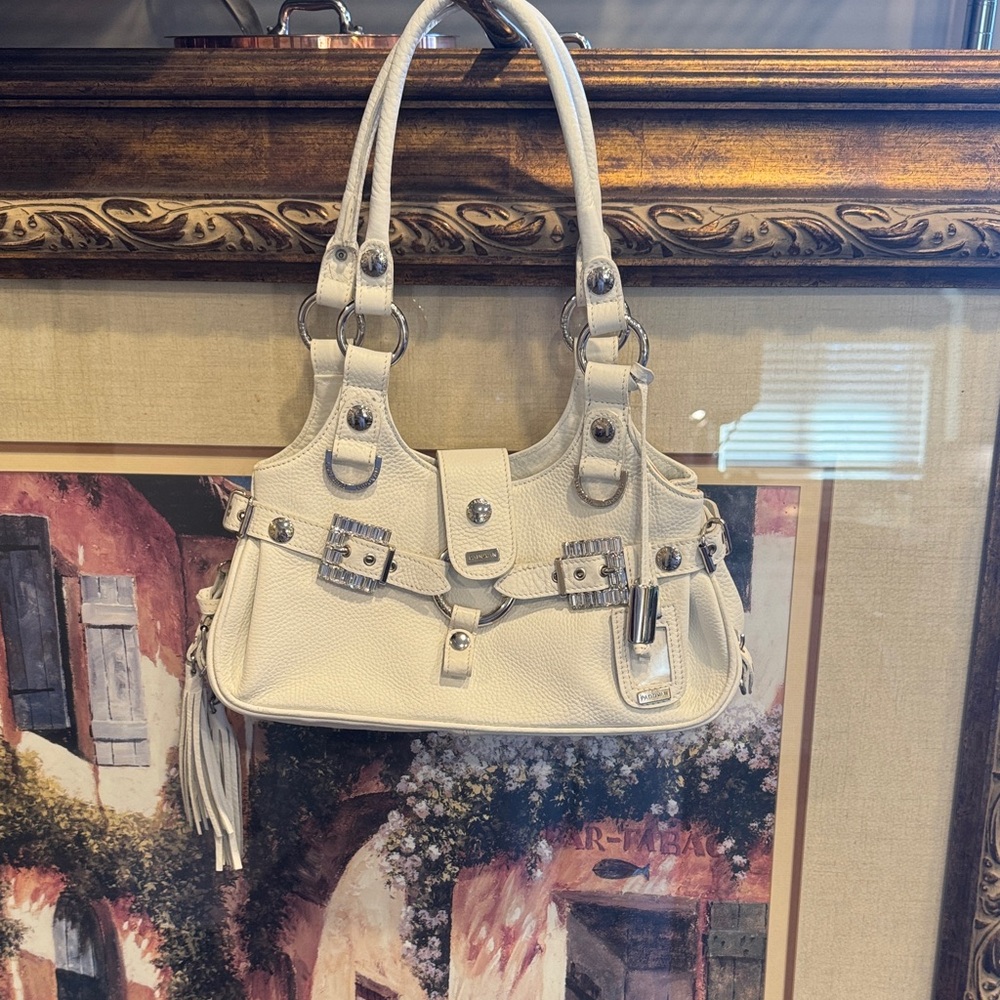 Chic Cream Shoulder Bag